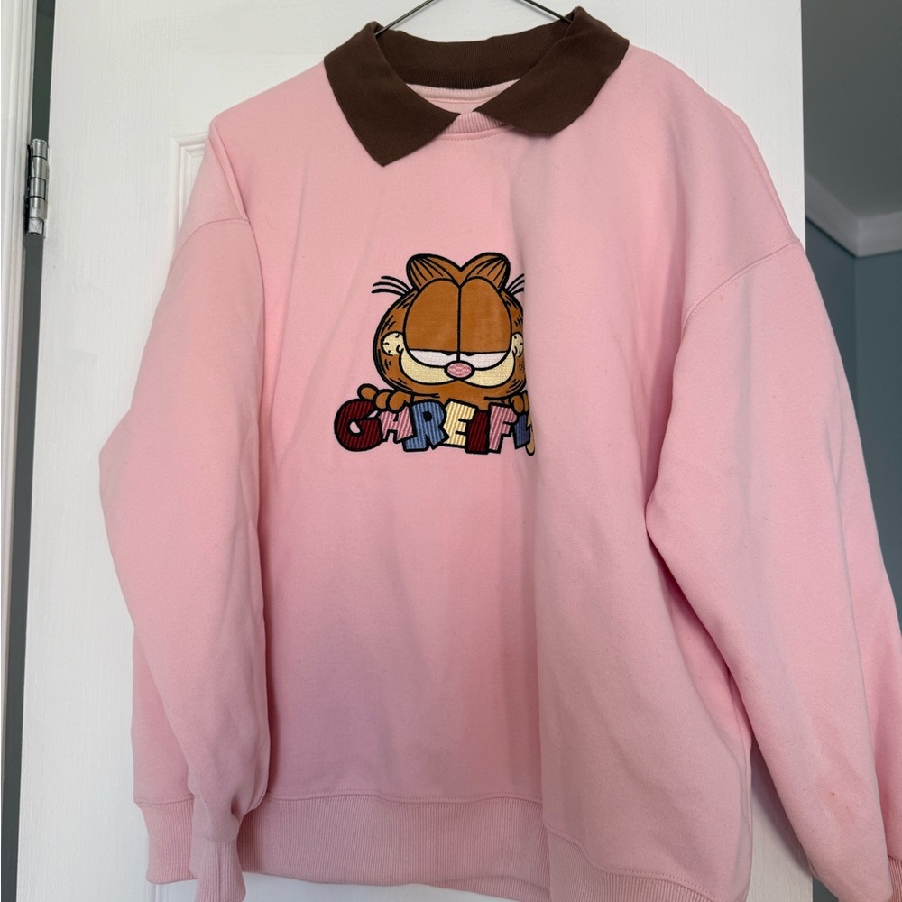 Pink Garfield Sweatshirt with Brown Collar